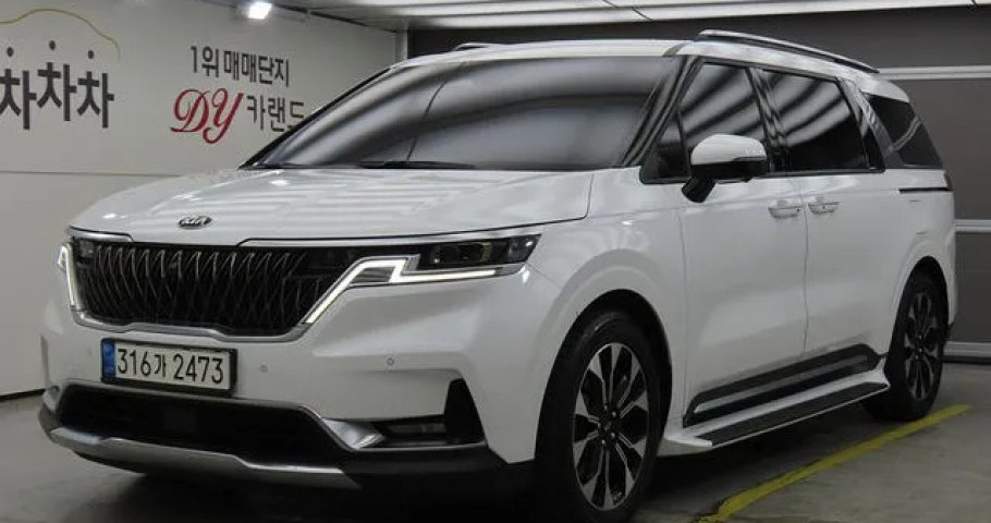 Kia Carnival 