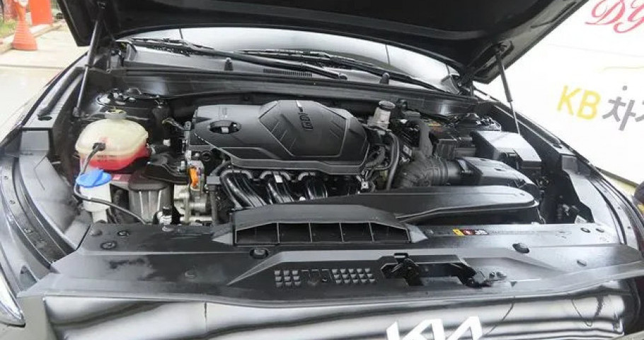 Kia K8 