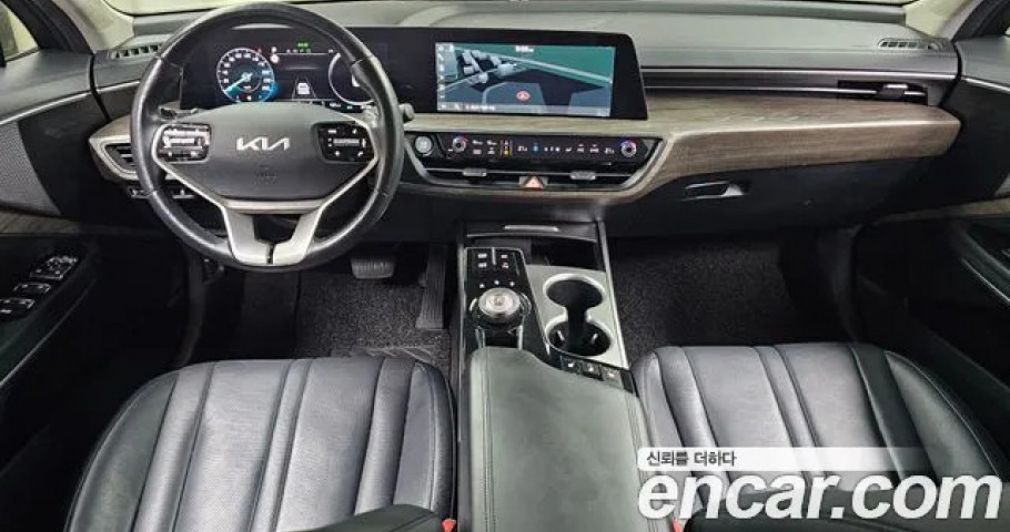 Kia K8 