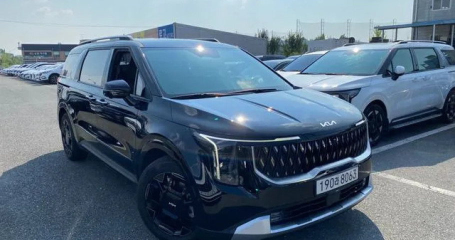 Kia Carnival 