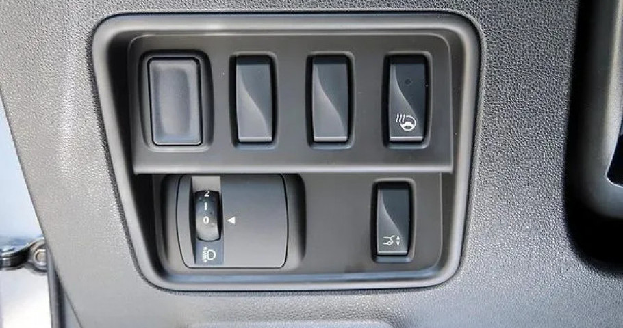 Renault Qm6 