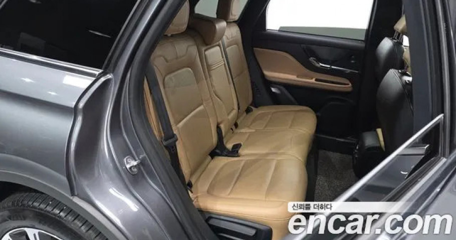 Lincoln Corsair 