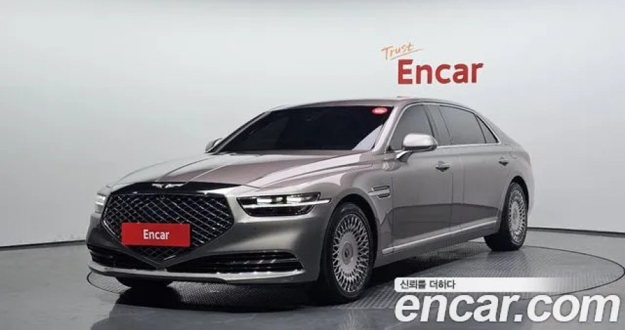 Genesis G90 