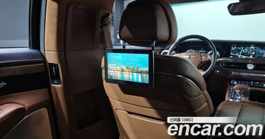 Genesis G90 
