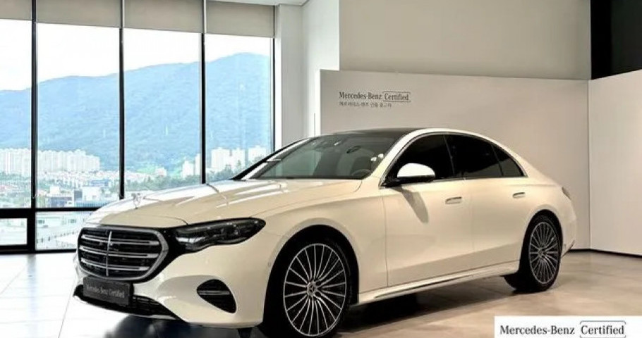 Mercedes-Benz E-Class 
