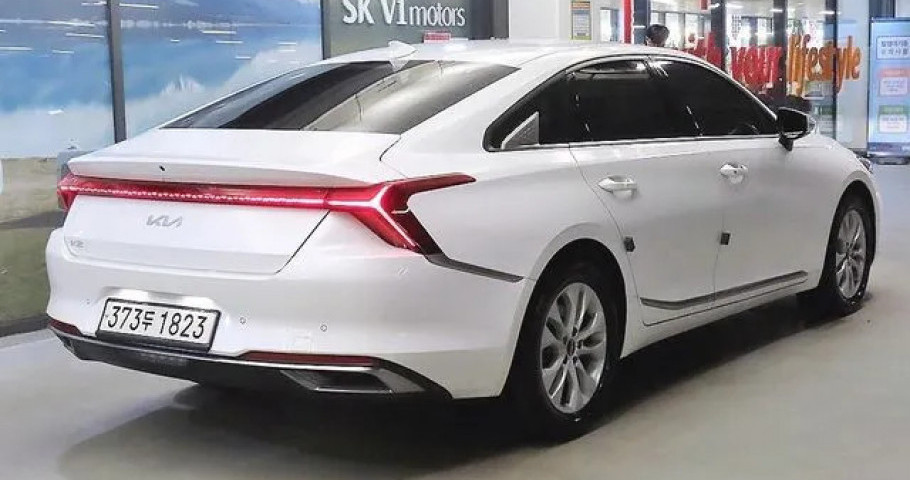 Kia K8 