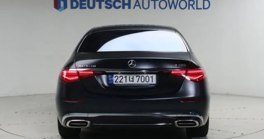 Mercedes-Benz S-Class 