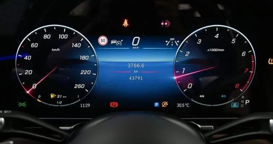 Mercedes-Benz S-Class 