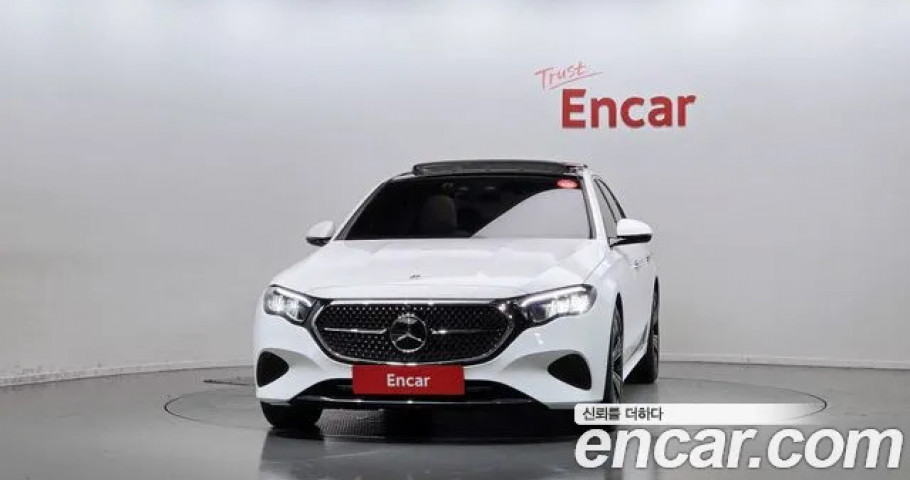 Mercedes-Benz E-Class 