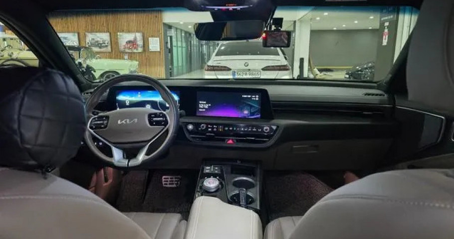 Kia K8 