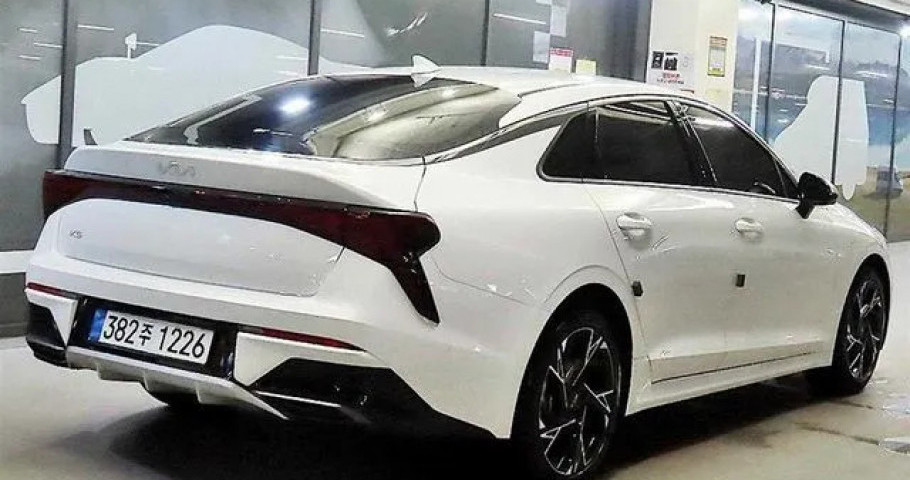 Kia K5 