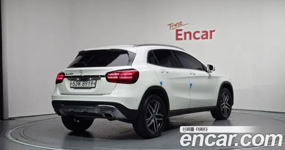 Mercedes-Benz Gla-Class 
