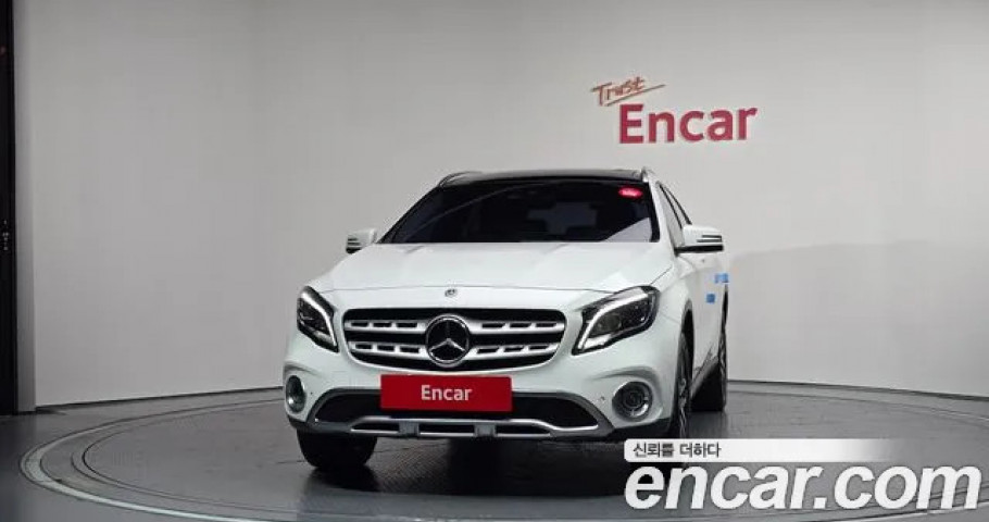 Mercedes-Benz Gla-Class 