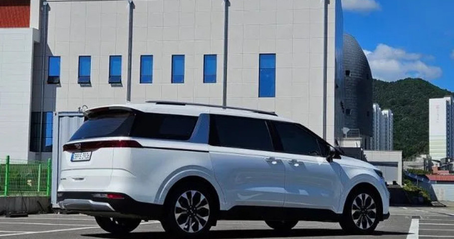Kia Carnival 