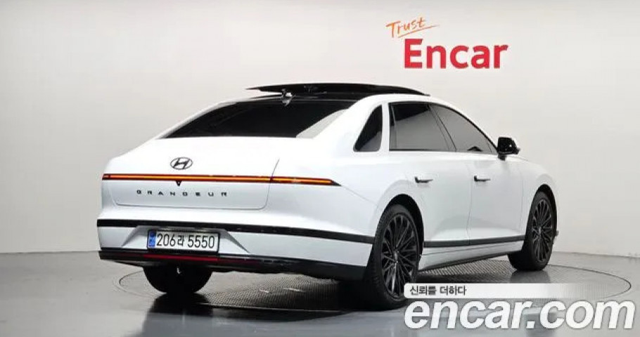 Hyundai Grandeur 