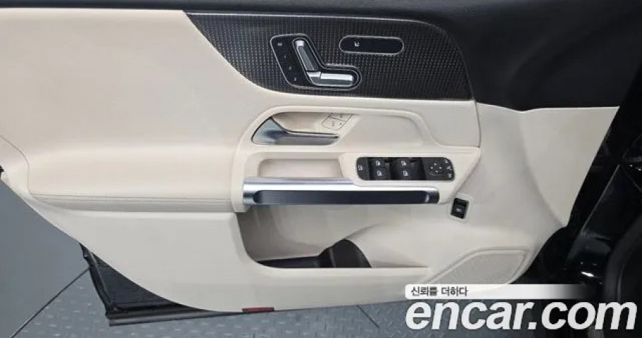 Mercedes-Benz Glb-Class 