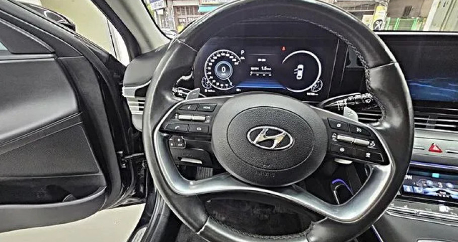 Hyundai Grandeur 