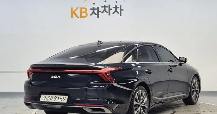 Kia K8 
