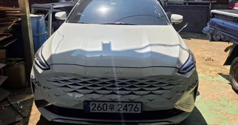 Kia K8 