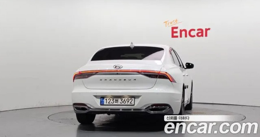Hyundai Grandeur 