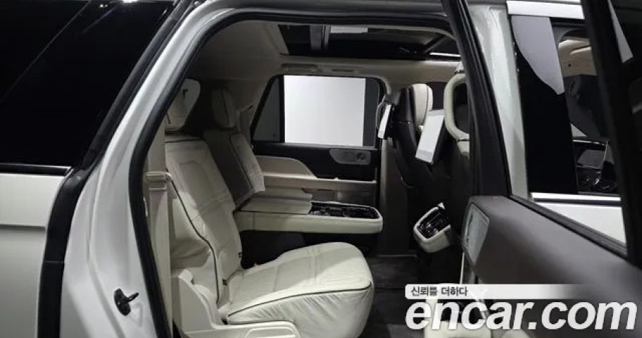 Lincoln Navigator 