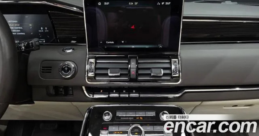 Lincoln Navigator 