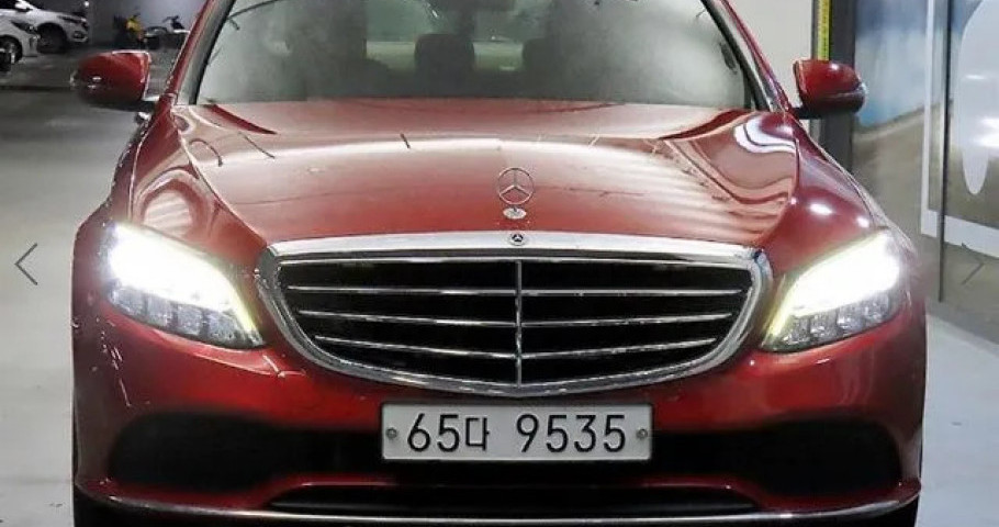 Mercedes-Benz C-Class 