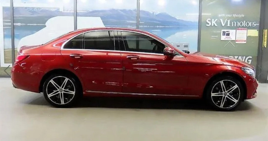 Mercedes-Benz C-Class 