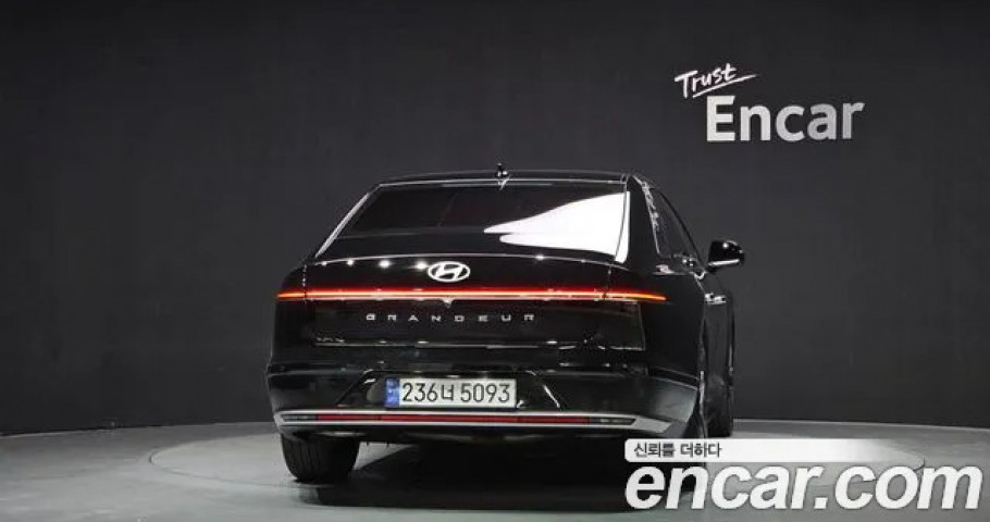Hyundai Grandeur 