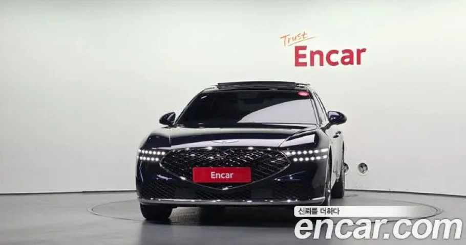 Genesis G90 