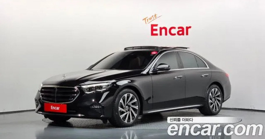 Mercedes-Benz E-Class 