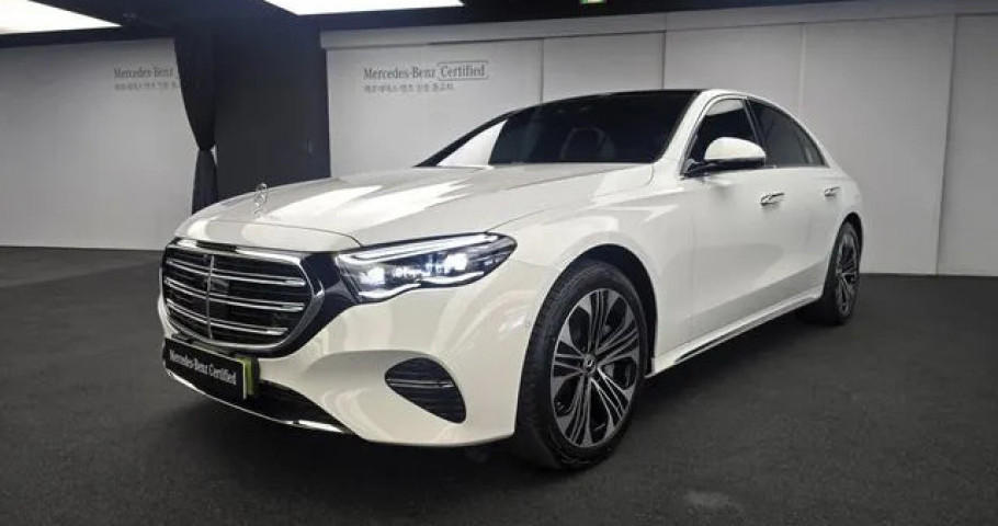 Mercedes-Benz E-Class 