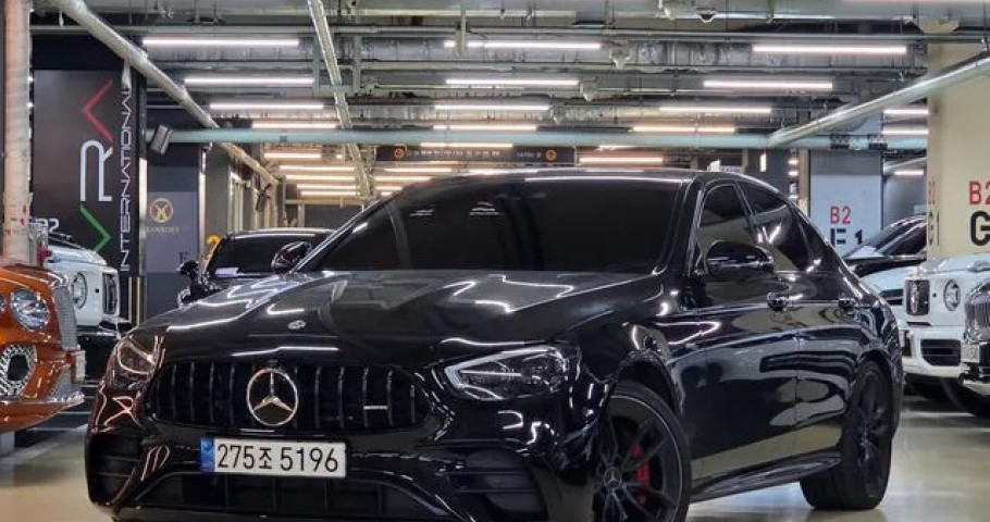 Mercedes-Benz E-Class 