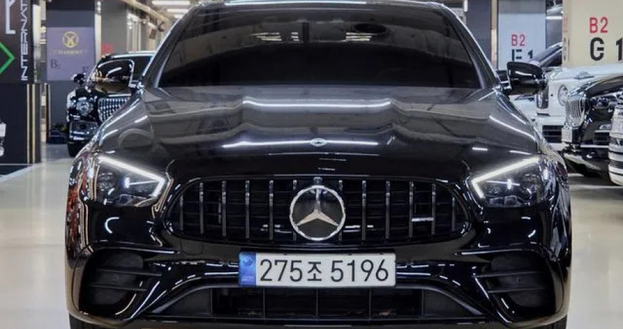 Mercedes-Benz E-Class 
