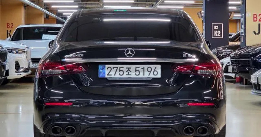 Mercedes-Benz E-Class 