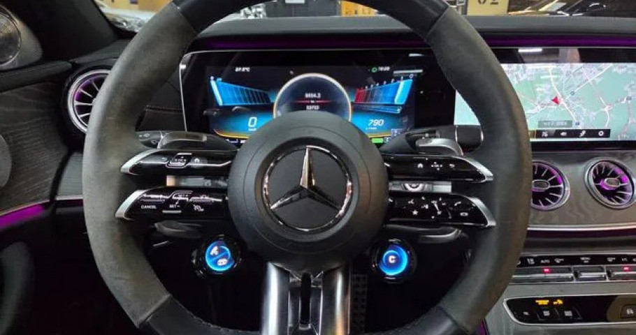 Mercedes-Benz E-Class 