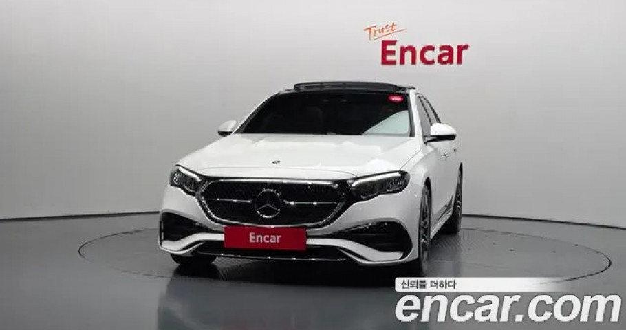 Mercedes-Benz E-Class 