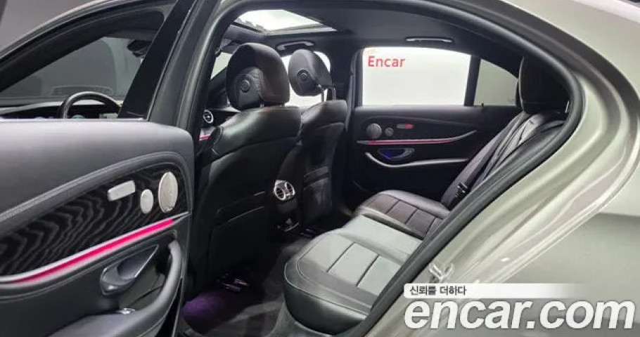 Mercedes-Benz E-Class 