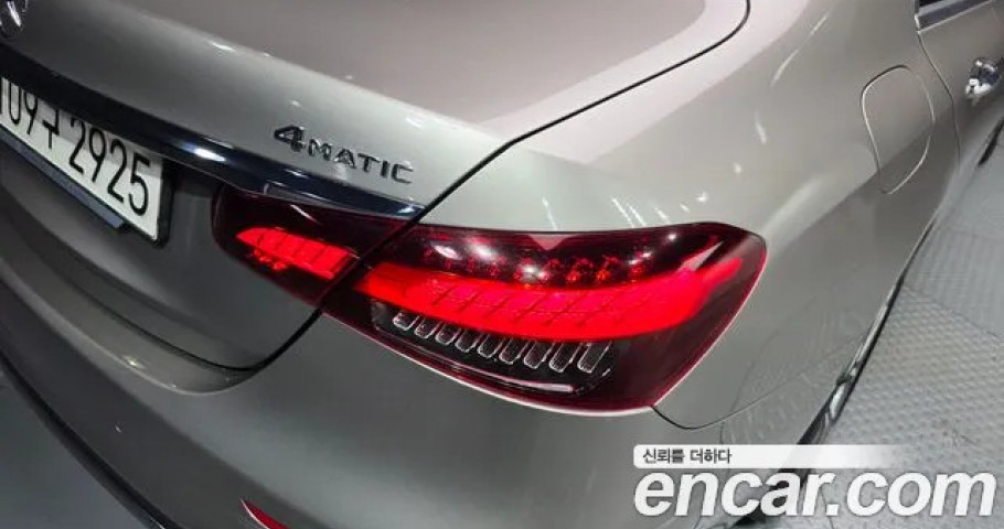 Mercedes-Benz E-Class 