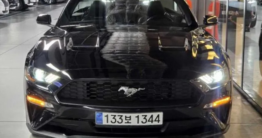 Ford Mustang 