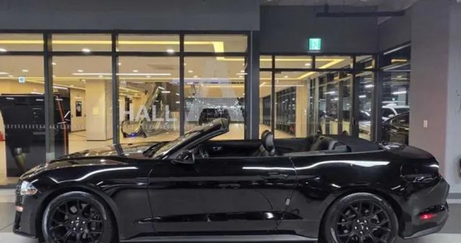 Ford Mustang 