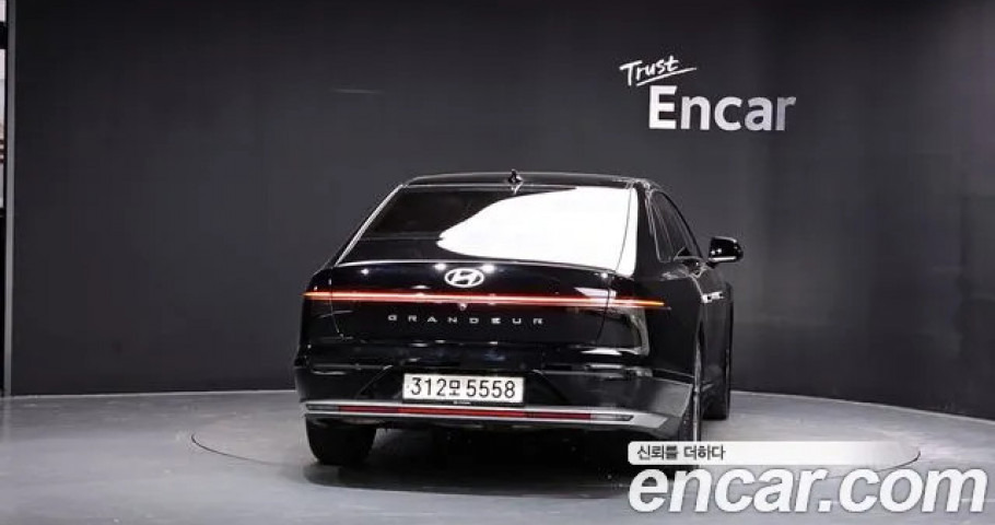 Hyundai Grandeur 