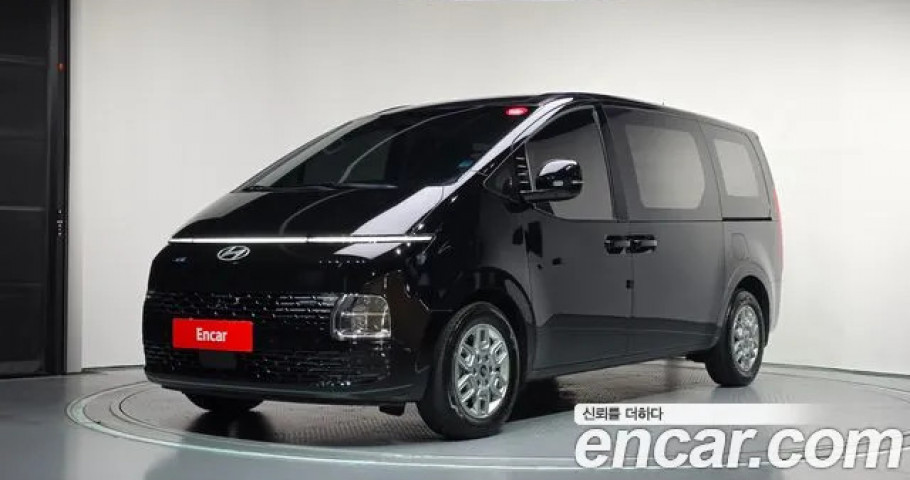 Hyundai Staria 