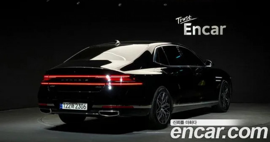 Genesis G90 