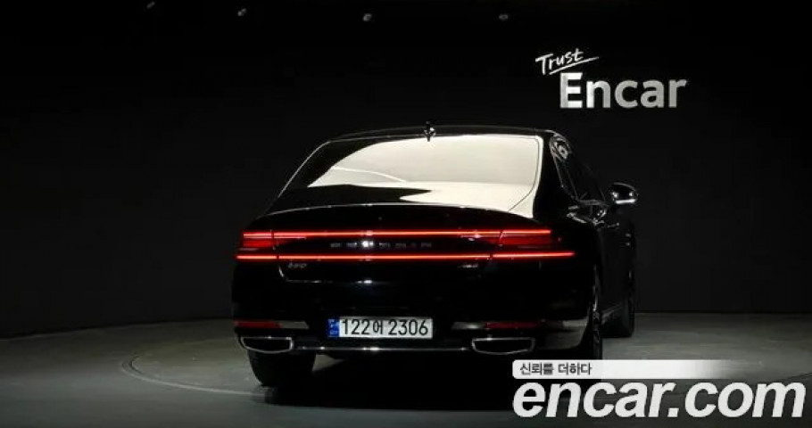 Genesis G90 