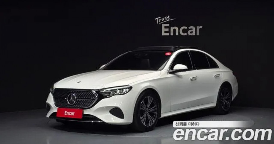 Mercedes-Benz E-Class 