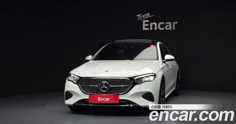 Mercedes-Benz E-Class 