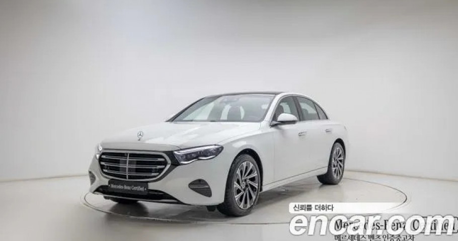 Mercedes-Benz E-Class 