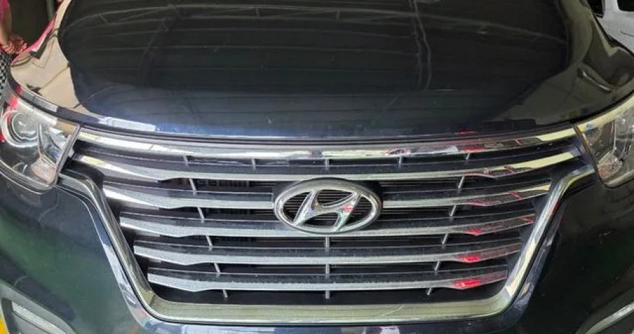 Hyundai Starex 