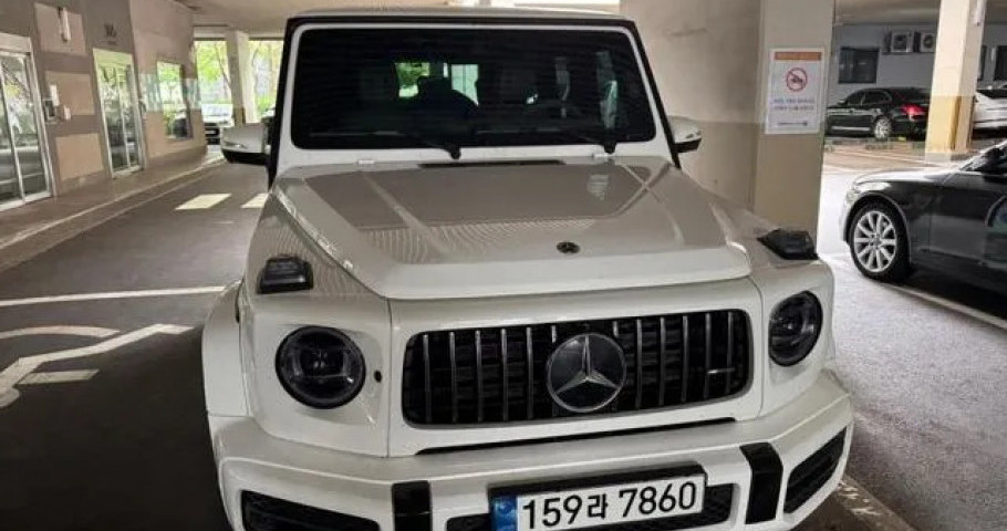 Mercedes-Benz G-Class 